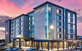 Courtyard By Marriott Burlington-Oakville